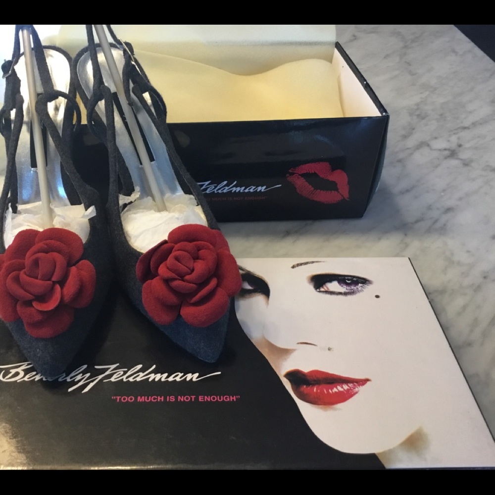 Beverly Feldman Eyecatcher heels 8M